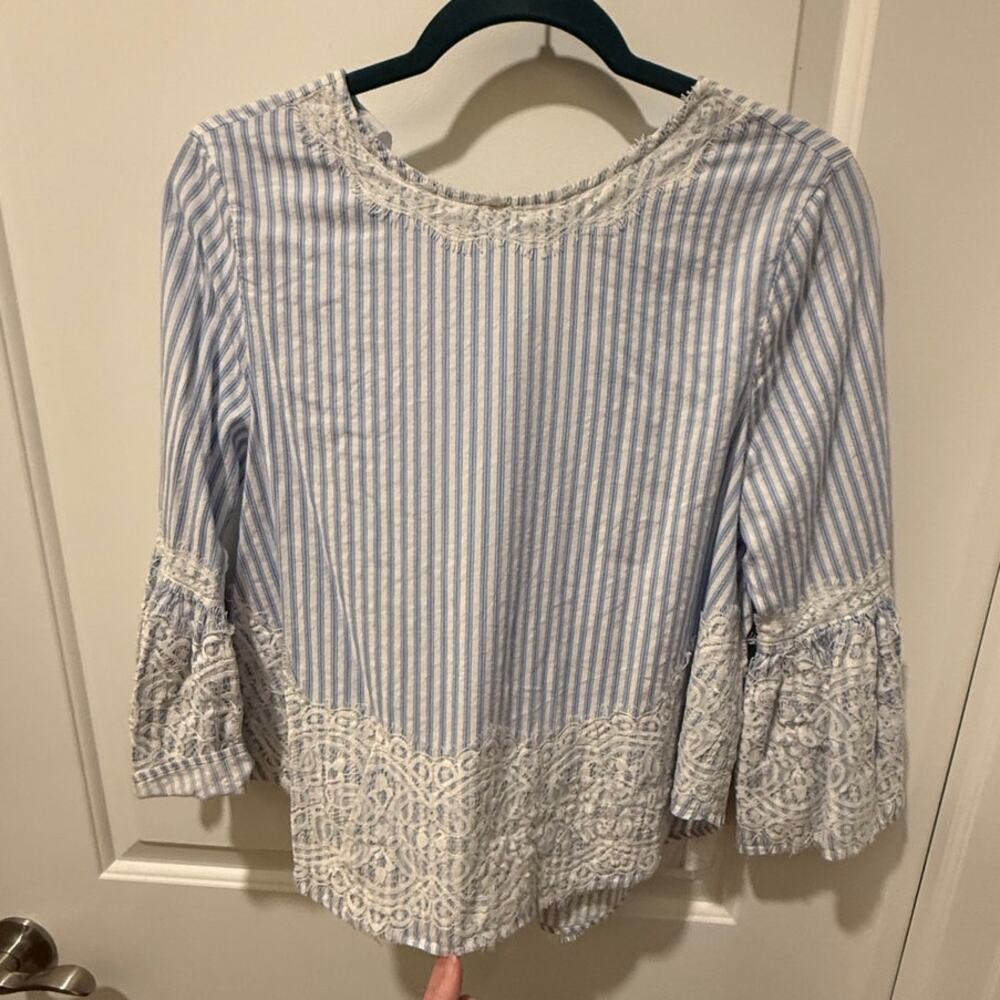 Zara Women's Pinstripe Top - Picture 2 of 10